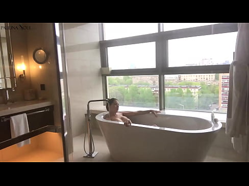 ❤️ Tremenda babe Passionately jerking off its pussy in u bagnu ☑ Bella porno à noi ☑